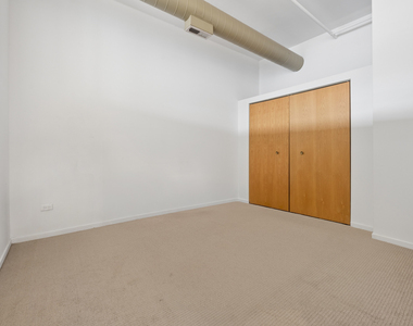 3151 N Lincoln Avenue - Photo Thumbnail 13