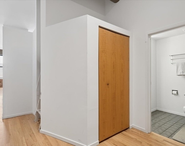 3151 N Lincoln Avenue - Photo Thumbnail 10