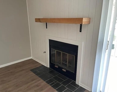 27 Matawan Circle Se - Photo Thumbnail 7
