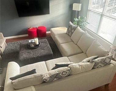 783 Tulip Poplar Way - Photo Thumbnail 3