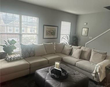783 Tulip Poplar Way - Photo Thumbnail 4