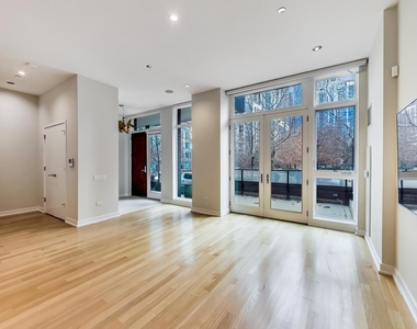 198 N Park Drive - Photo Thumbnail 2