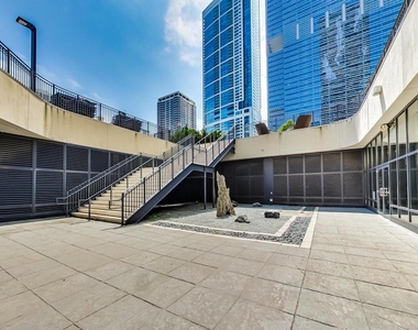 198 N Park Drive - Photo Thumbnail 81