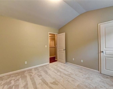 6225 Apple Rose Drive - Photo Thumbnail 16