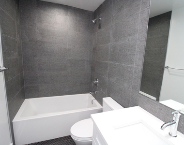 1474 N Milwaukee Avenue - Photo Thumbnail 16