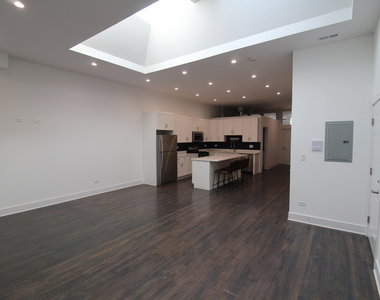 1474 N Milwaukee Avenue - Photo Thumbnail 6