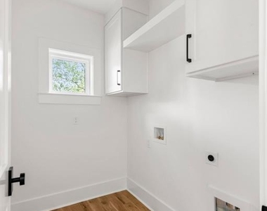 2771 Guthrie Street Se - Photo Thumbnail 40