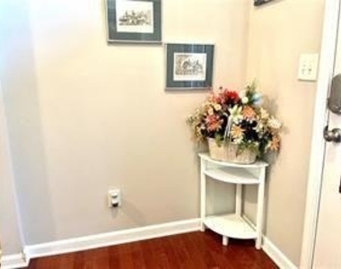 2068 Executive Drive - Photo Thumbnail 2