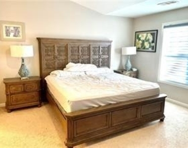 2068 Executive Drive - Photo Thumbnail 7