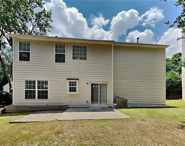 2250 Winthrope Way Drive - Photo Thumbnail 17
