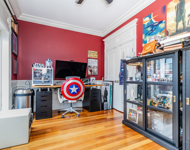 2540 W Diversey Avenue - Photo Thumbnail 7