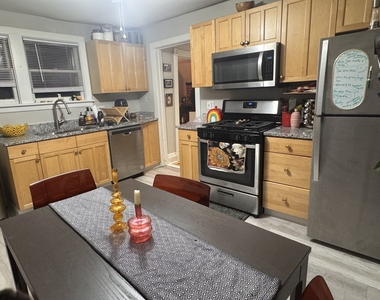 325 3rd Street - Photo Thumbnail 6