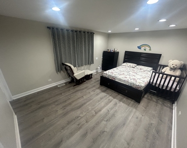 871 Lehigh Lane - Photo Thumbnail 3