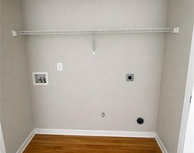 5160 Bridle Point Parkway Sw - Photo Thumbnail 9