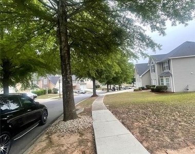 5160 Bridle Point Parkway Sw - Photo Thumbnail 1
