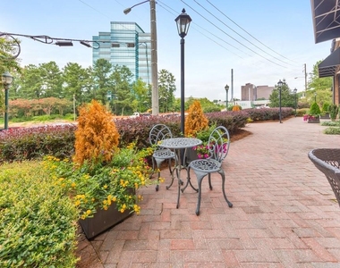 901 Abernathy Road Ne - Photo Thumbnail 4