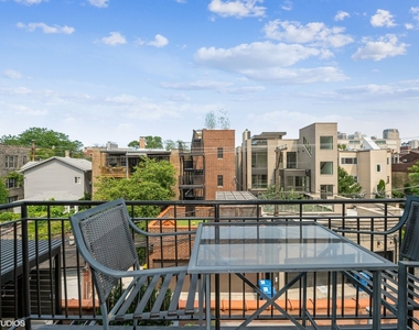 2905 N Halsted Street - Photo Thumbnail 13