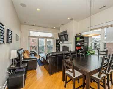 2905 N Halsted Street - Photo Thumbnail 3