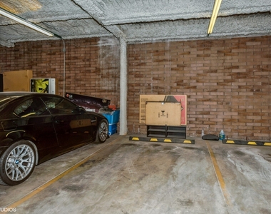 2905 N Halsted Street - Photo Thumbnail 14