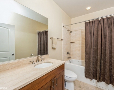 2905 N Halsted Street - Photo Thumbnail 9