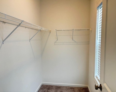 1343 Harvest Park Lane - Photo Thumbnail 18