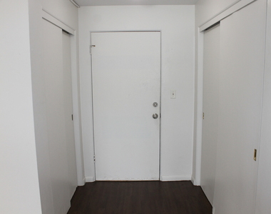 715 E State Street - Photo Thumbnail 6