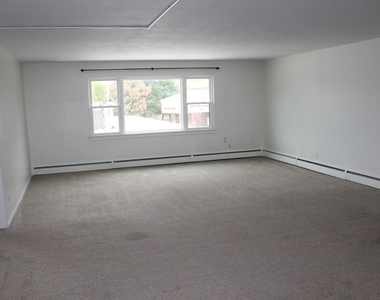 715 E State Street - Photo Thumbnail 9