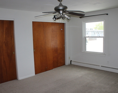 715 E State Street - Photo Thumbnail 10