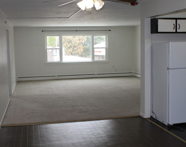 715 E State Street - Photo Thumbnail 7