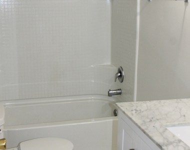 715 E State Street - Photo Thumbnail 8