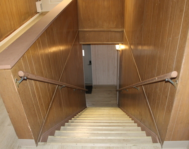 715 E State Street - Photo Thumbnail 4