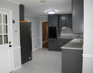 2075 Pinewood Drive - Photo Thumbnail 13