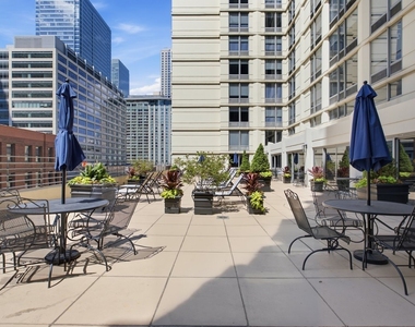 440 N Wabash Avenue - Photo Thumbnail 11
