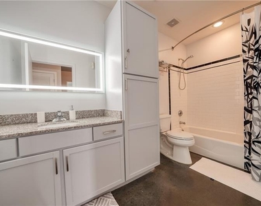 620 Glen Iris Drive Ne - Photo Thumbnail 15