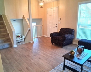 6543 Alford Way - Photo Thumbnail 7