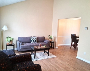 6543 Alford Way - Photo Thumbnail 8