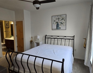 898 Oak Street Sw - Photo Thumbnail 12