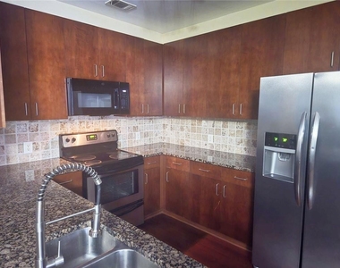 898 Oak Street Sw - Photo Thumbnail 8