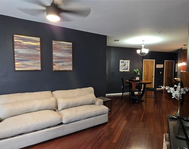 898 Oak Street Sw - Photo Thumbnail 5