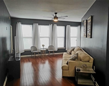 898 Oak Street Sw - Photo Thumbnail 15