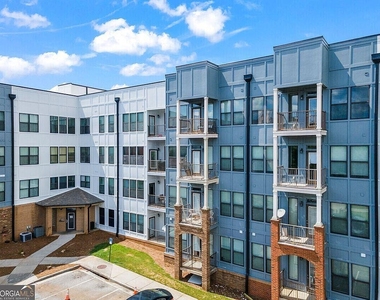 898 Oak Street Sw - Photo Thumbnail 2
