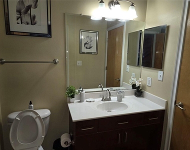 898 Oak Street Sw - Photo Thumbnail 14