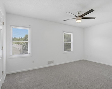 1100 Westfield Trace Se - Photo Thumbnail 12
