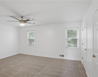 1100 Westfield Trace Se - Photo Thumbnail 9