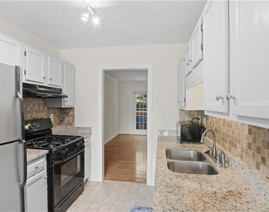 1100 Westfield Trace Se - Photo Thumbnail 6