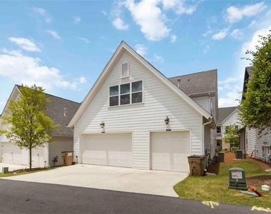 2000 Harvest Pond Circle - Photo Thumbnail 23
