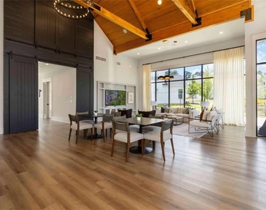 2000 Harvest Pond Circle - Photo Thumbnail 28