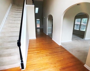 377 Fairbrook Circle - Photo Thumbnail 2