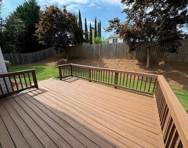 377 Fairbrook Circle - Photo Thumbnail 26