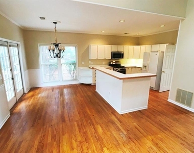 377 Fairbrook Circle - Photo Thumbnail 9
